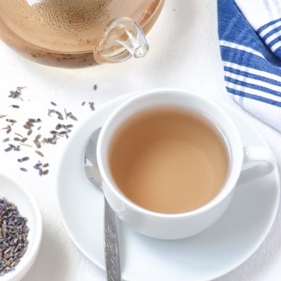 Lavender Tea with Dried Lavender - Recipe photo by wetrinifood