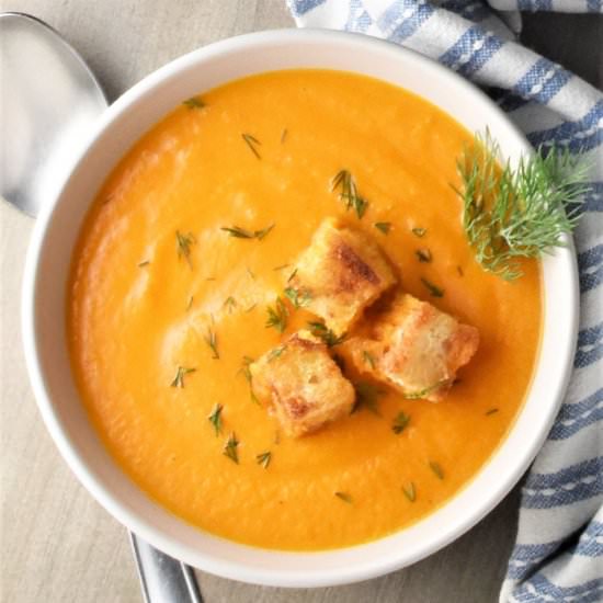 Simple Vegetarian Cabbage Soup - Recipe photo by everydayhealthyrecipes