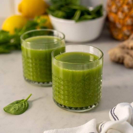 Pineapple and Ginger Juice - Recipe photo by Ourplantbasedworld