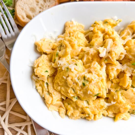 Spanish GARLIC Scrambled Eggs - Recipe photo by Spain on a Fork