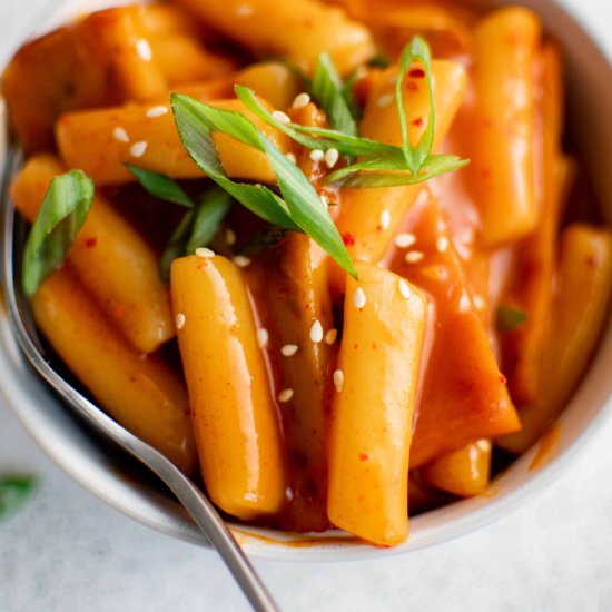 Tteokbokki - Recipe photo by theforkedspoon