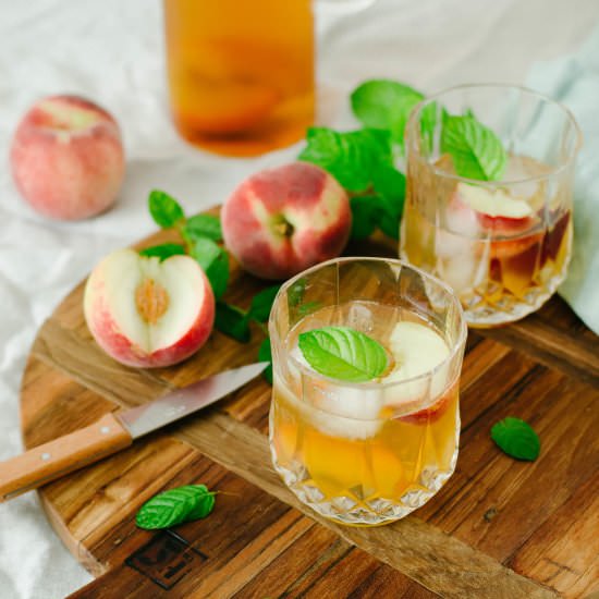 Peach and Mint Iced Tea - Recipe photo by tangerinezest
