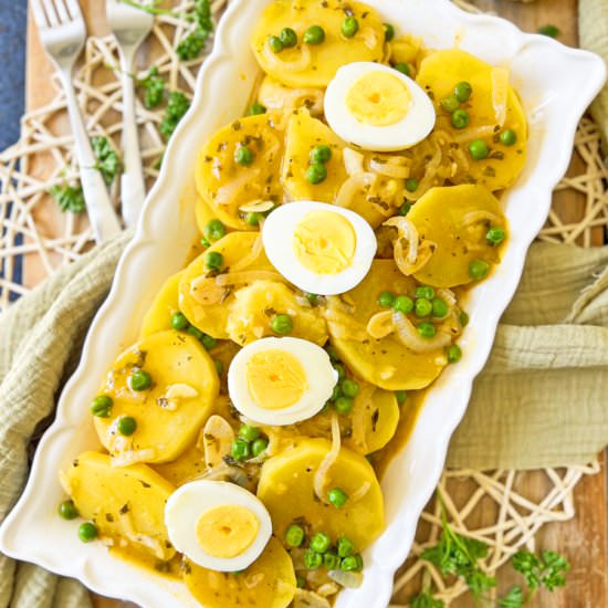 Spanish Garlic Potatoes & Eggs - Recipe photo by Spain on a Fork
