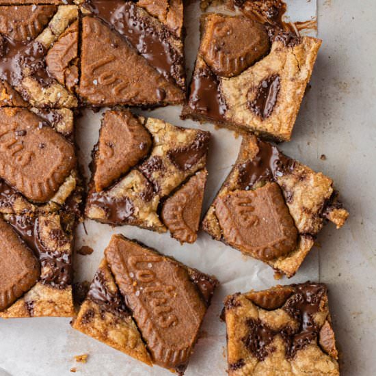 Biscoff Blondies - Recipe photo by sift_with_kima
