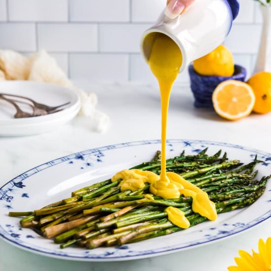 Grilled Asparagus with Hollandaise - Recipe photo by oohlalaitsvegan2