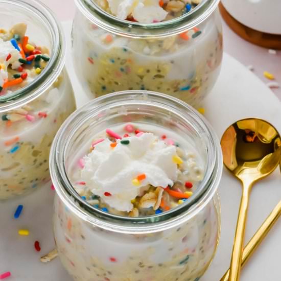 Birthday Bake Overnight Oats - Recipe photo by apaigeofpositivity