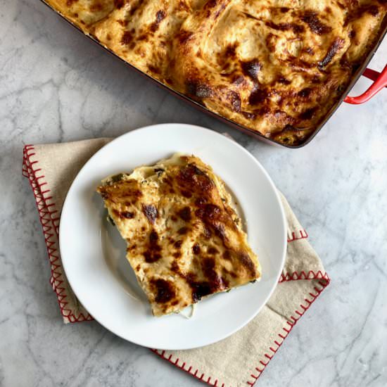 White Lasagna - Recipe photo by thebrookcook.wordpress.com