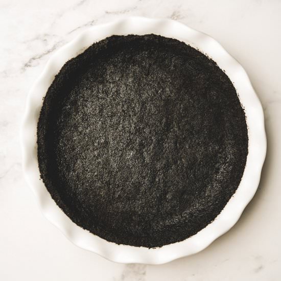Homemade Oreo Pie Crust - Recipe photo by Sweetly Cakes
