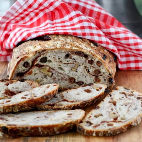 Cinnamon Raisin Sourdough Bread - Recipe photo by karenskitchenstories