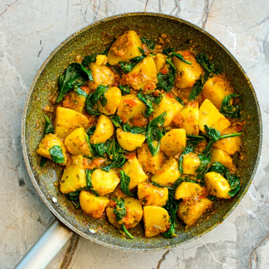 Spinach Aloo Methi - Recipe photo by Flaevor