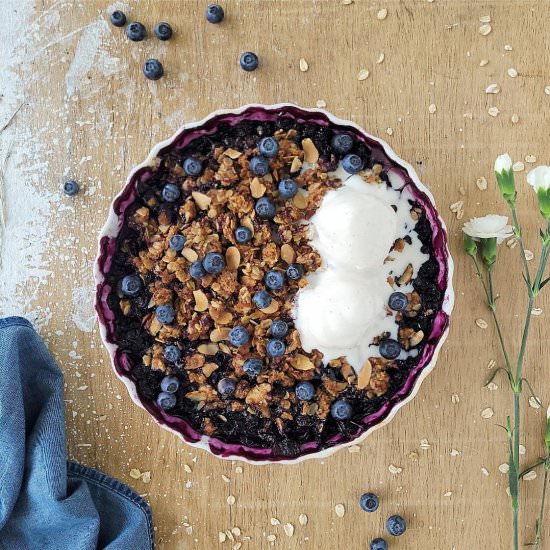Blueberry Almond Crisp - Recipe photo by WhiskingWolf