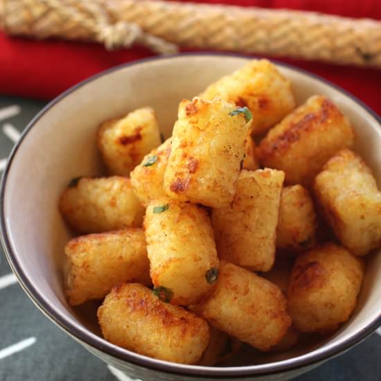 Salt & Pepper Tater Tots - Recipe photo by Food Gal