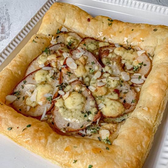 Smoky Blue Cheese and Pear Tart - Recipe photo by NotEntirelyAverage