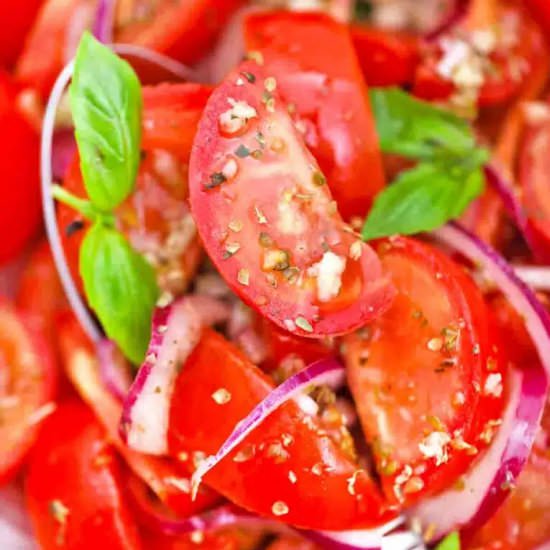 Italian Tomato Onion Salad - Recipe photo by 30minutesmeals