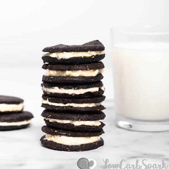 Low Carb Keto Oreo Cookies - Recipe photo by lowcarbspark
