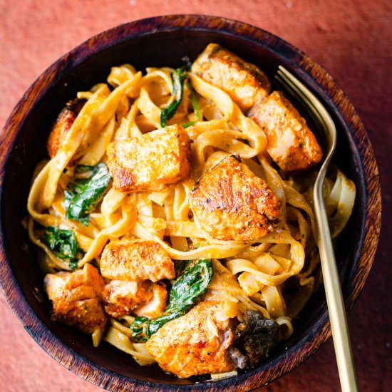 easy creamy cajun salmon alfredo - Recipe photo by tiffinandteaofficial