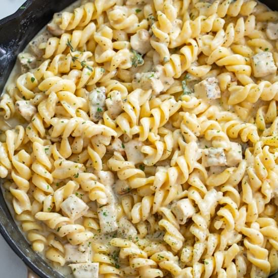 White Cheddar Chicken Pasta - Recipe photo by TheCozyCook