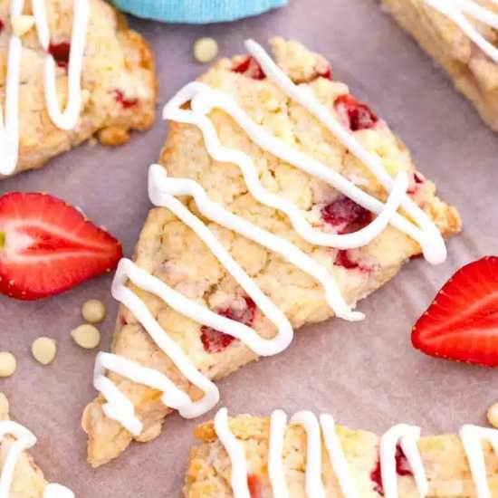 Strawberry Scones - Recipe photo by 30minutesmeals