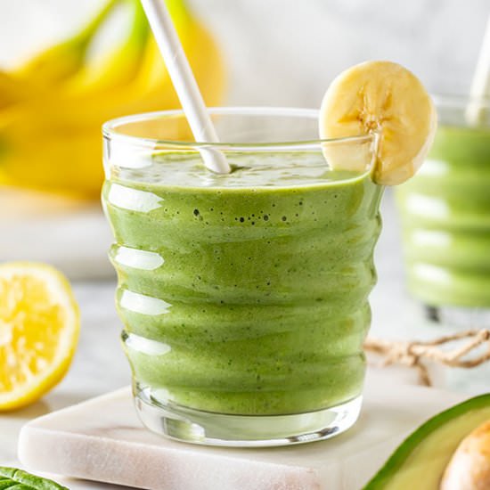 Avocado Banana Green Smoothie - Recipe photo by willowskitchen