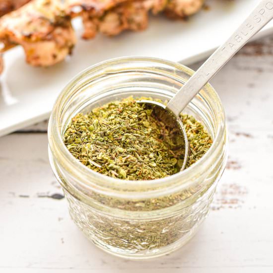 Low FODMAP Greek Seasoning - Recipe photo by goodnomshoney