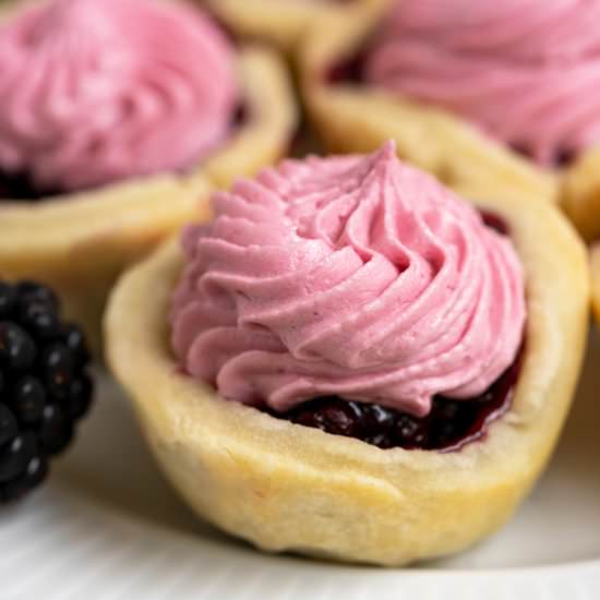 Blackberry Cookie Cups - Recipe photo by Mycookiejourney