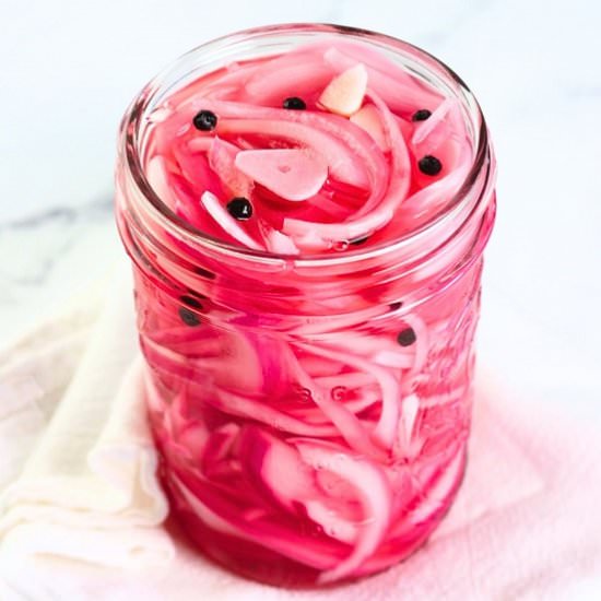 easy refrigerator pickled onions - Recipe photo by nowcookthis