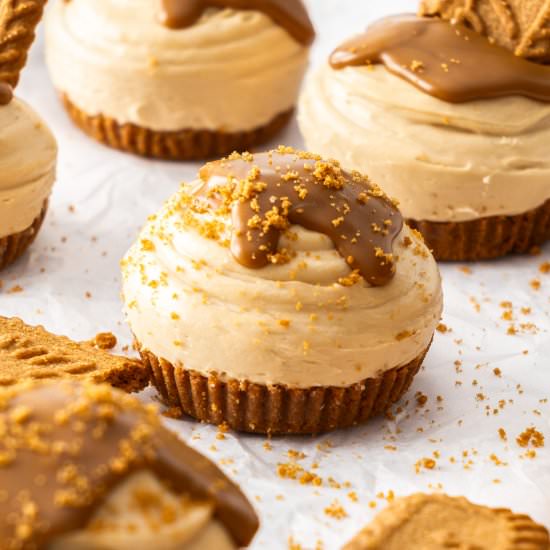 Biscoff Cheesecakes - Recipe photo by sugarsaltmagic