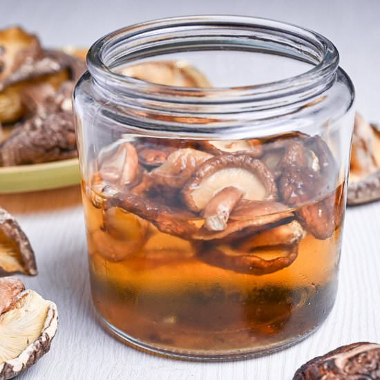 Shiitake Mushroom Dashi - Recipe photo by Sudachi Recipes
