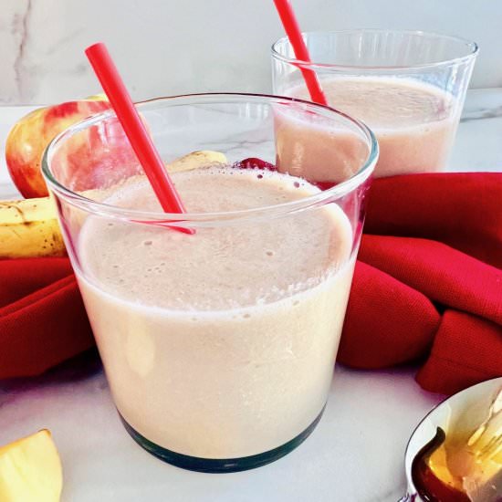 Apple Banana Smoothie - Recipe photo by theshortordercook
