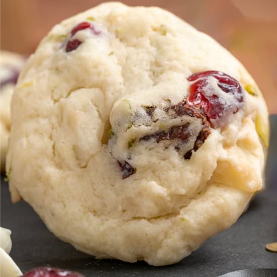 Lime with Dried Fruit and Macadamia - Recipe photo by Mycookiejourney
