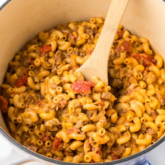 One Pot Cheeseburger Pasta - Recipe photo by OnMyKidsPlate