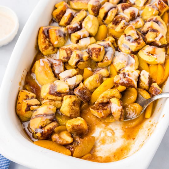 Cinnamon Roll Peach Cobbler - Recipe photo by OnMyKidsPlate