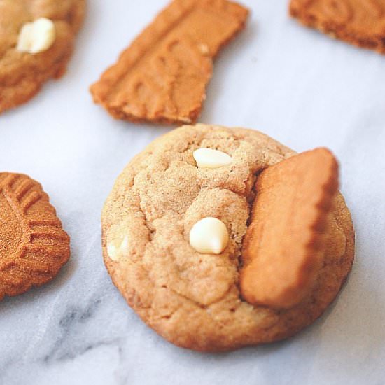 Copycat Crumble Biscoff cookies - Recipe photo by evabakes