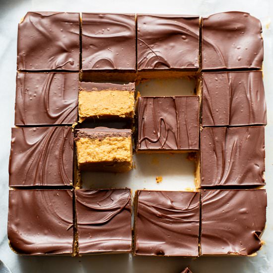 No Bake Peanut Butter Bars - Recipe photo by Savingroomfordessert