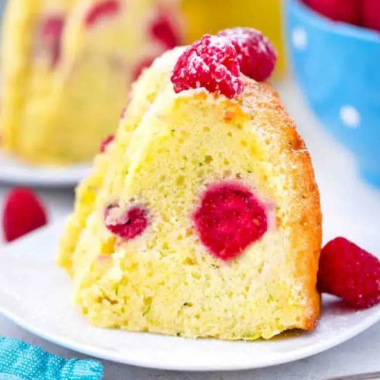 Zucchini Raspberry Cake - Recipe photo by 30minutesmeals