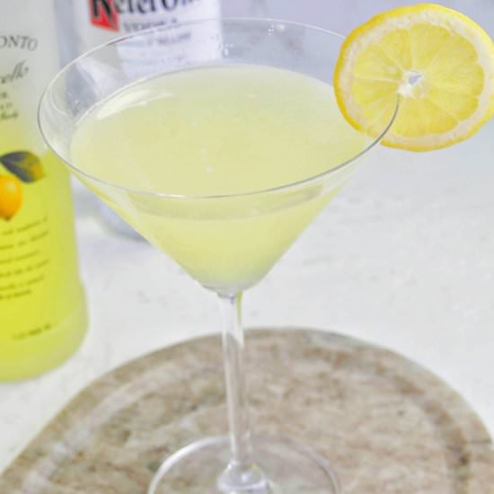 Limoncello Lemon Drop Martini - Recipe photo by homebodyeats