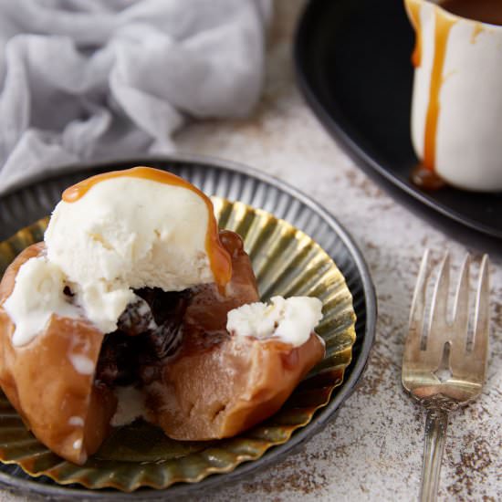 Crock Pot Baked Apples - Recipe photo by Barbara Curry