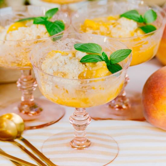 Easy Peach Crumble - Recipe photo by House of Elyn Ryn
