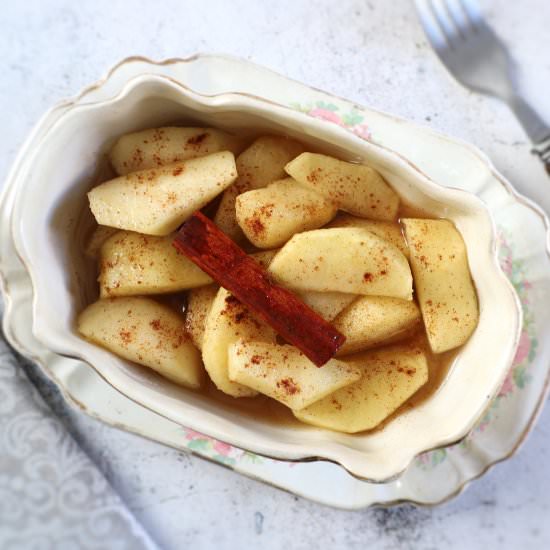 Easy cinnamon apple slices - Recipe photo by Food From Portugal
