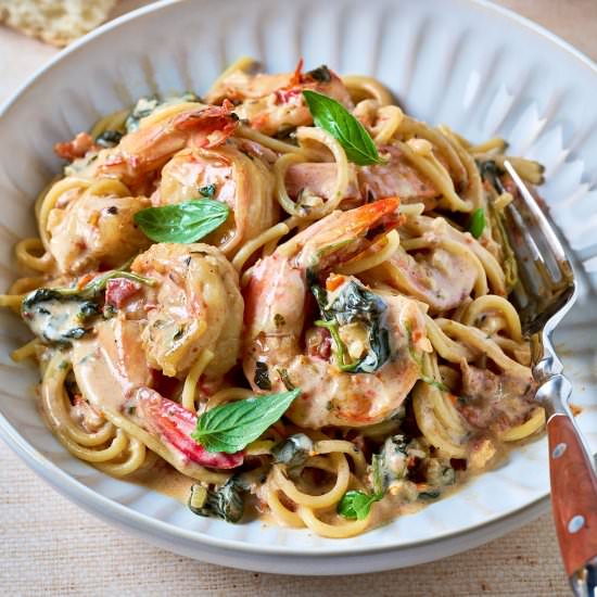 Creamy Tuscan Garlic Butter Shrimp - Recipe photo by Lemon blossoms