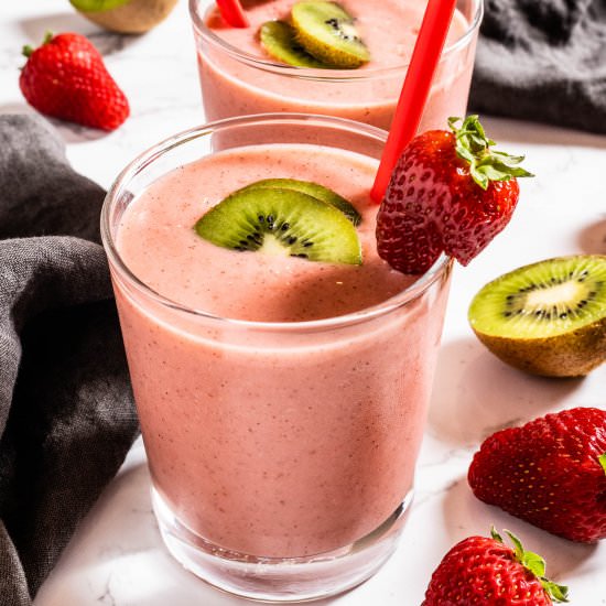 Strawberry Kiwi Smoothie - Recipe photo by The Endless Meal