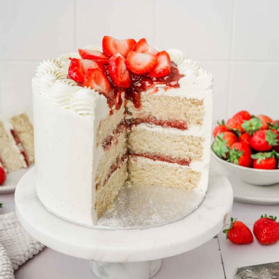 Strawberry vanille cake - Recipe photo by Sweetly Cakes