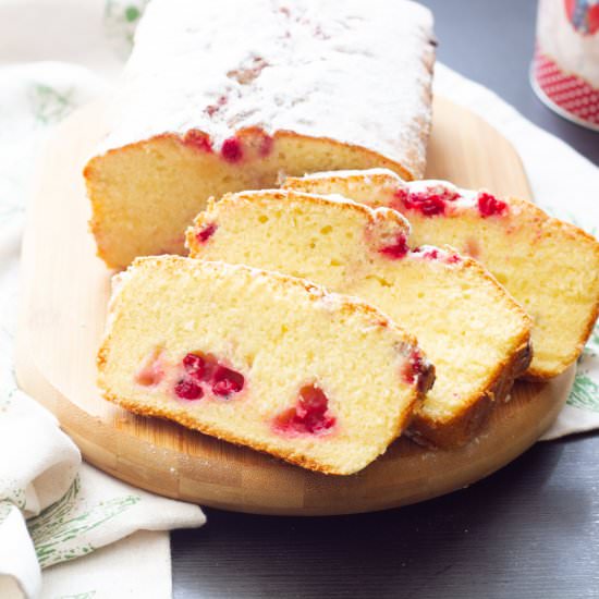 Pound cake with redcurrant - Recipe photo by mecooks.com