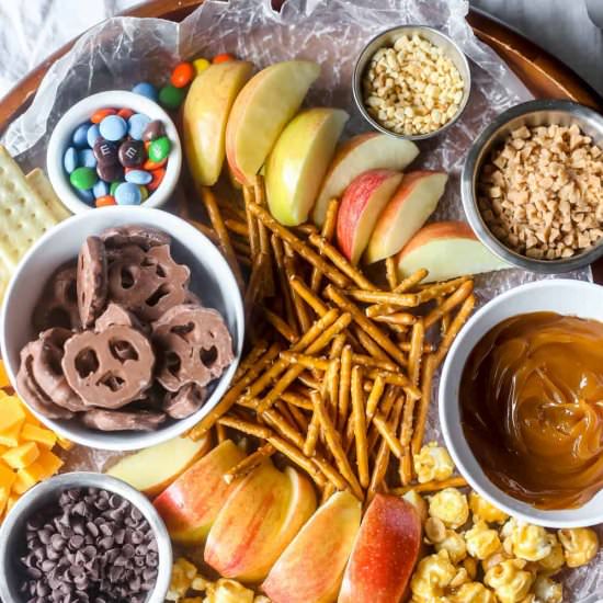 Caramel Apple Charcuterie Board - Recipe photo by nicolenared