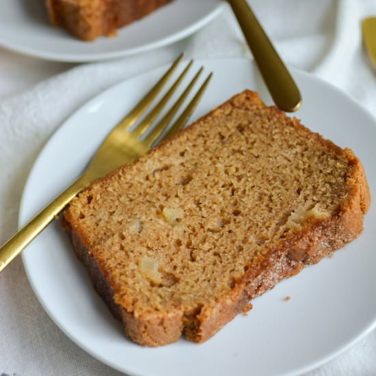 Vegan Apple Cinnamon Crunch Bread - Recipe photo by earthly provisions