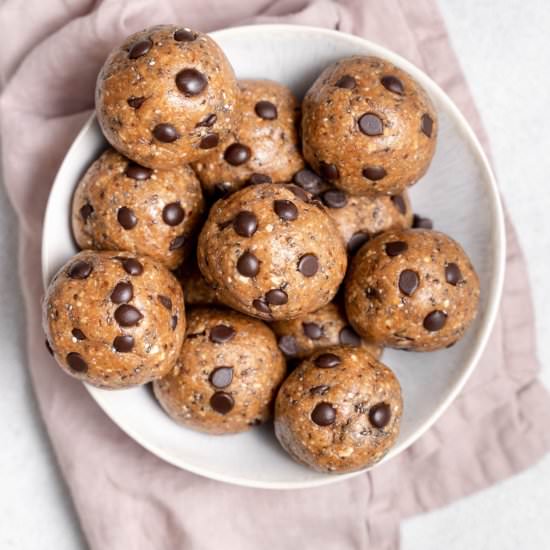 OATMEAL COOKIE DOUGH BITES - Recipe photo by healthyfitnessmeals