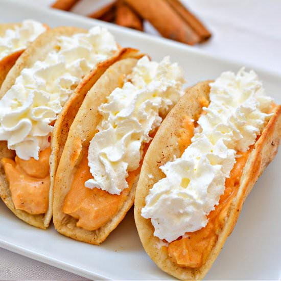 LOW CARB PUMPKIN PIE TACOS - Recipe photo by Stylish Cravings