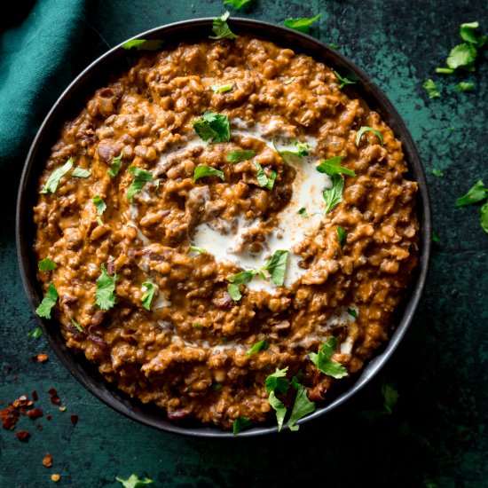 Dal Makhani Recipe - Recipe photo by KitchenSanctuary