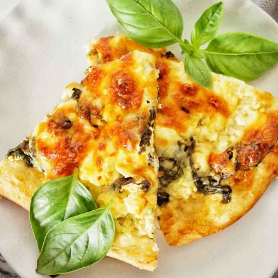 Spinach and Feta Pizza - Recipe photo by SweetCaramelSunday