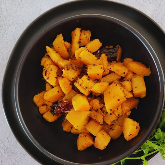 Kaddu Ki Sabzi | Pumpkin Stir Fry - Recipe photo by livingsmartandhealthy